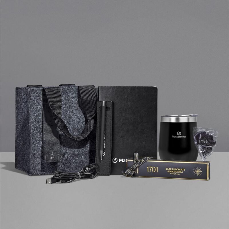 Yatta Class & Charm Hamper