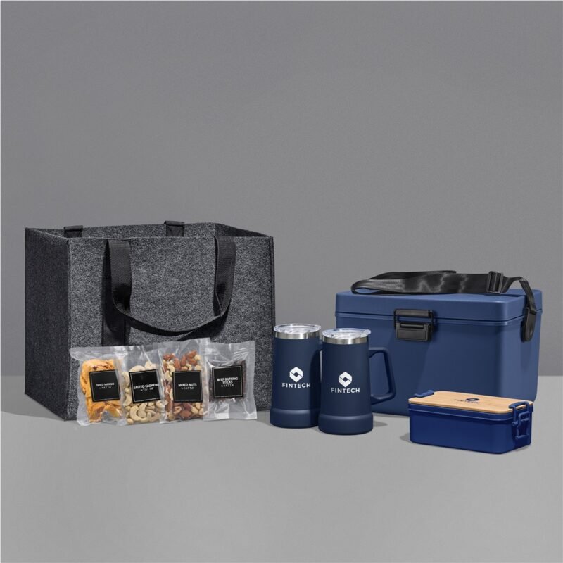 Yatta Distinguished Details Hamper